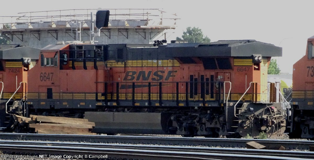 BNSF 6647